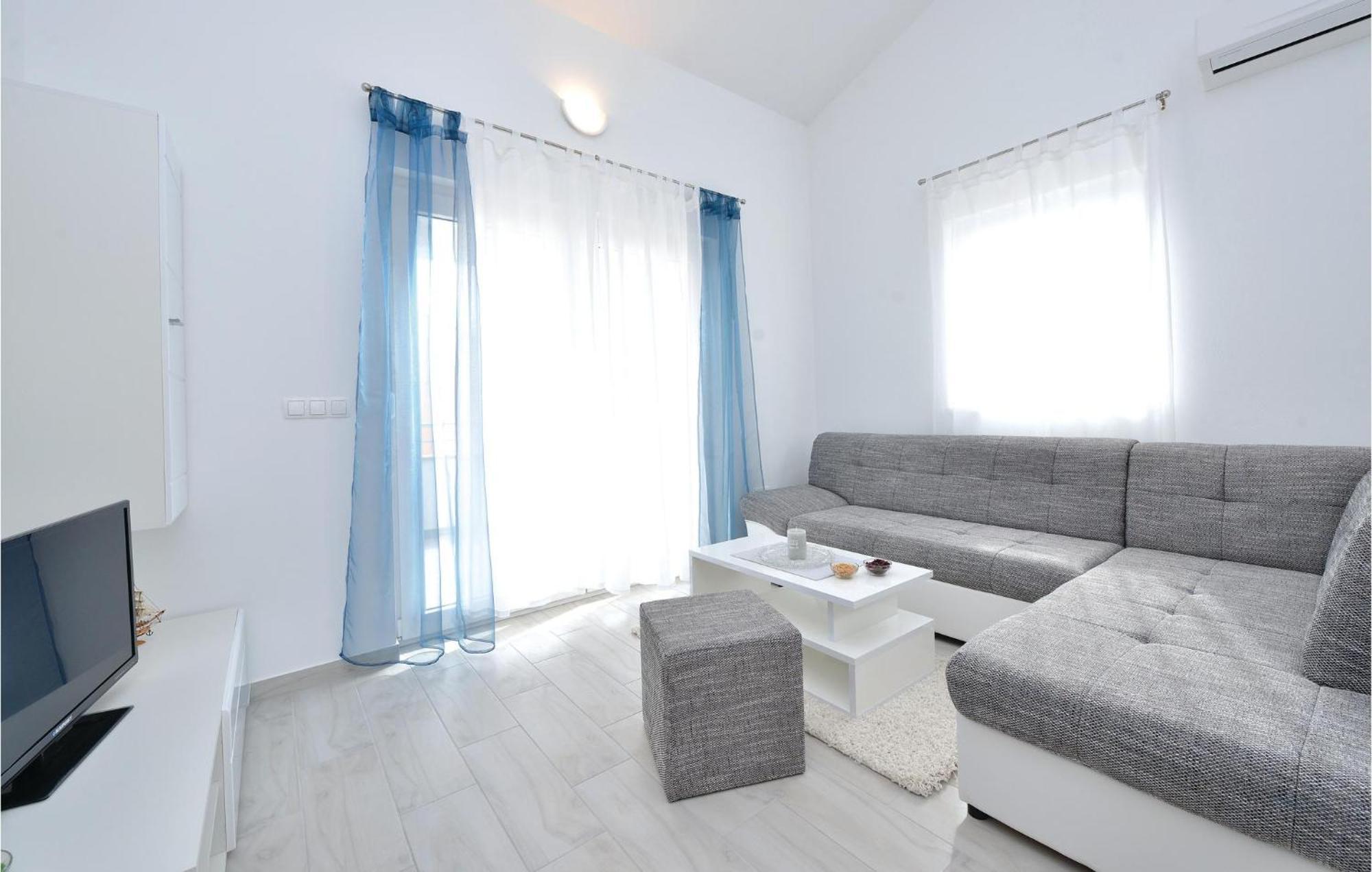 Nice Apartment In Vrsi-Mulo With Wifi Exteriér fotografie