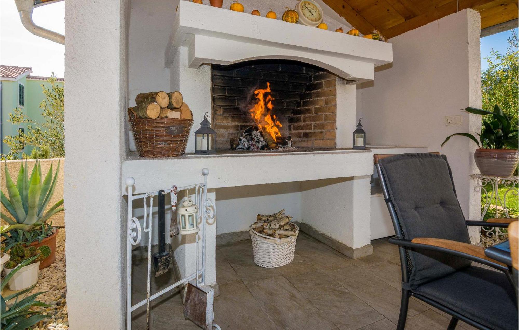Nice Apartment In Vrsi-Mulo With Wifi Exteriér fotografie