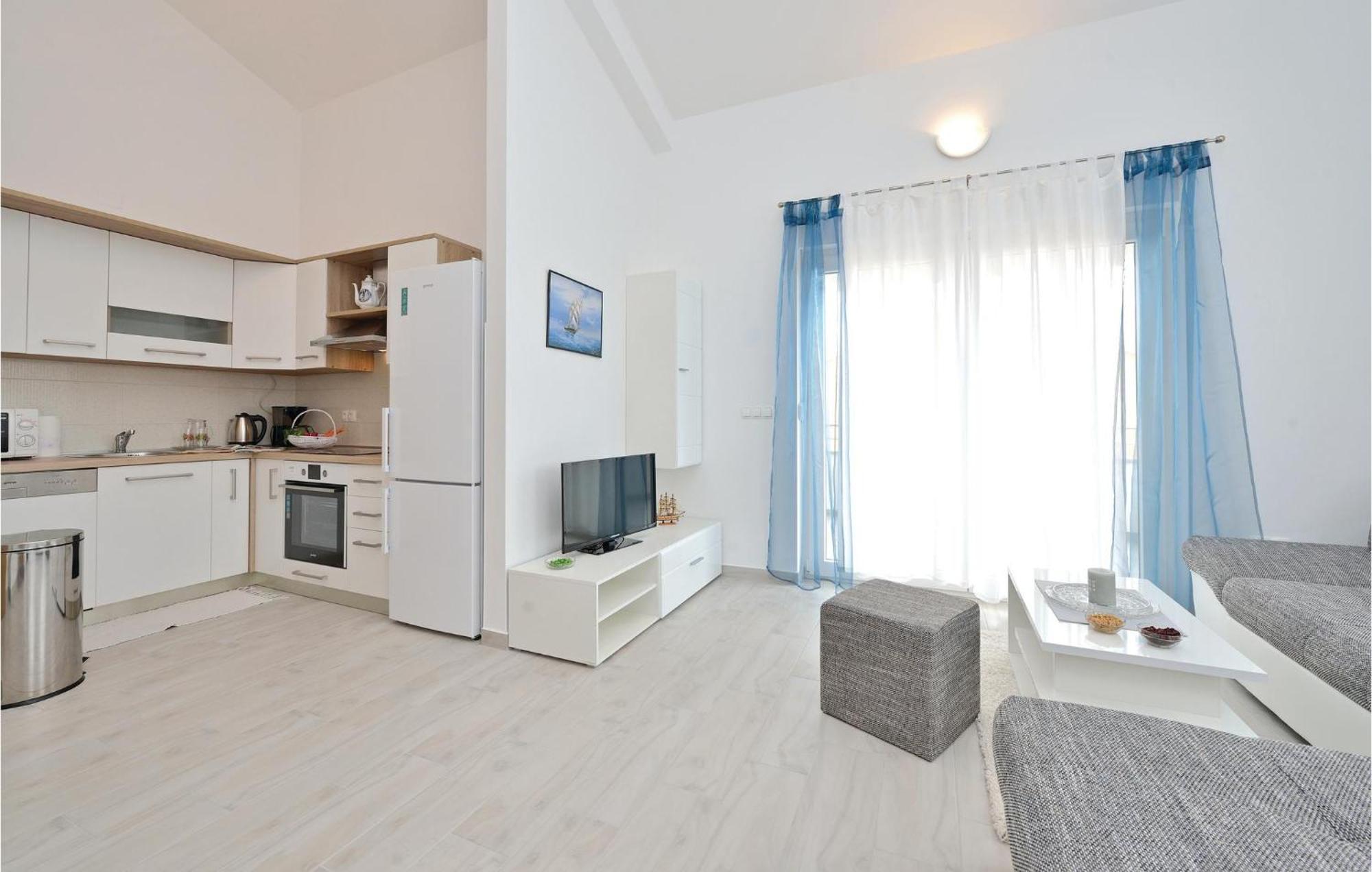 Nice Apartment In Vrsi-Mulo With Wifi Exteriér fotografie