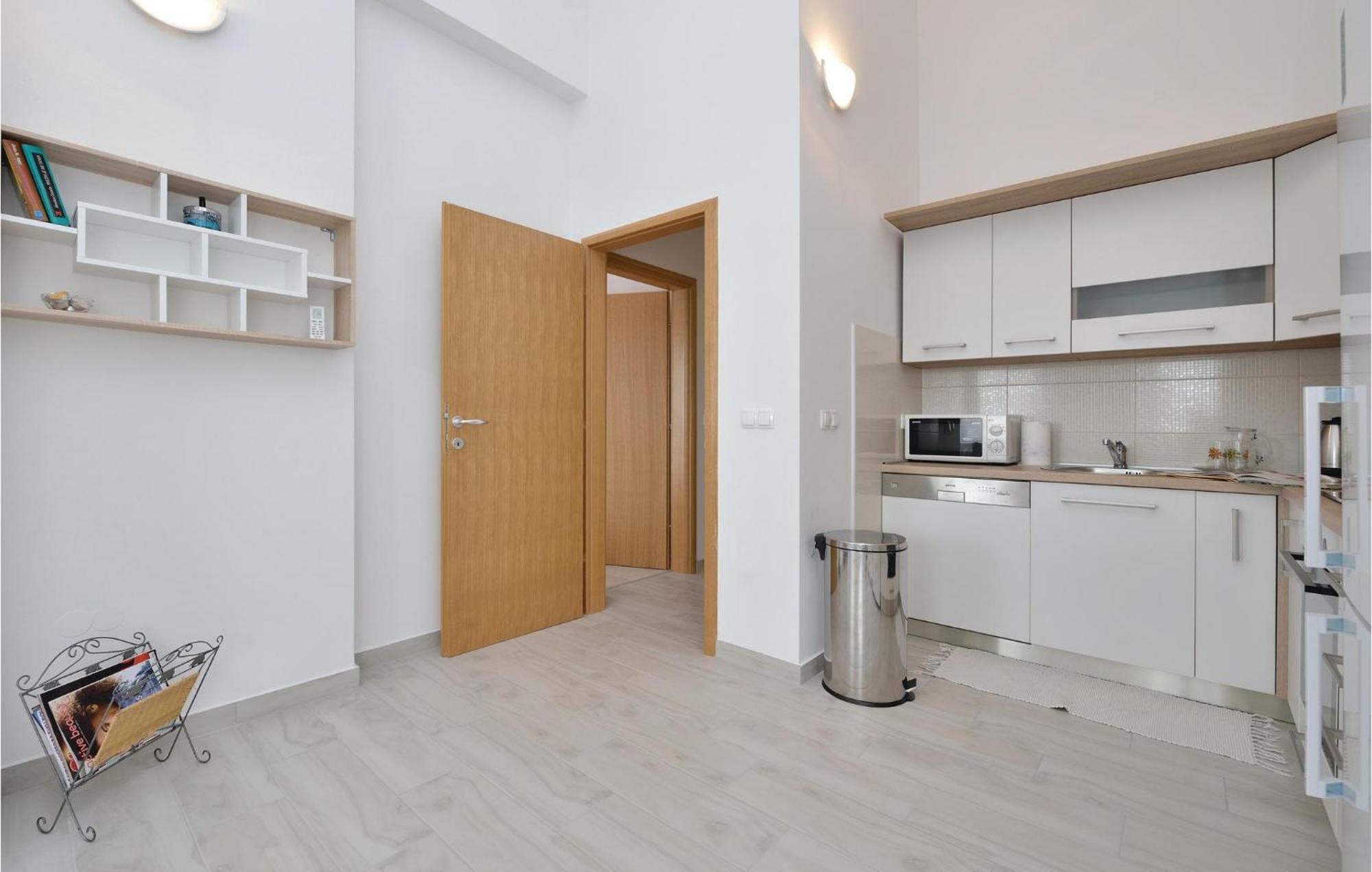 Nice Apartment In Vrsi-Mulo With Wifi Exteriér fotografie