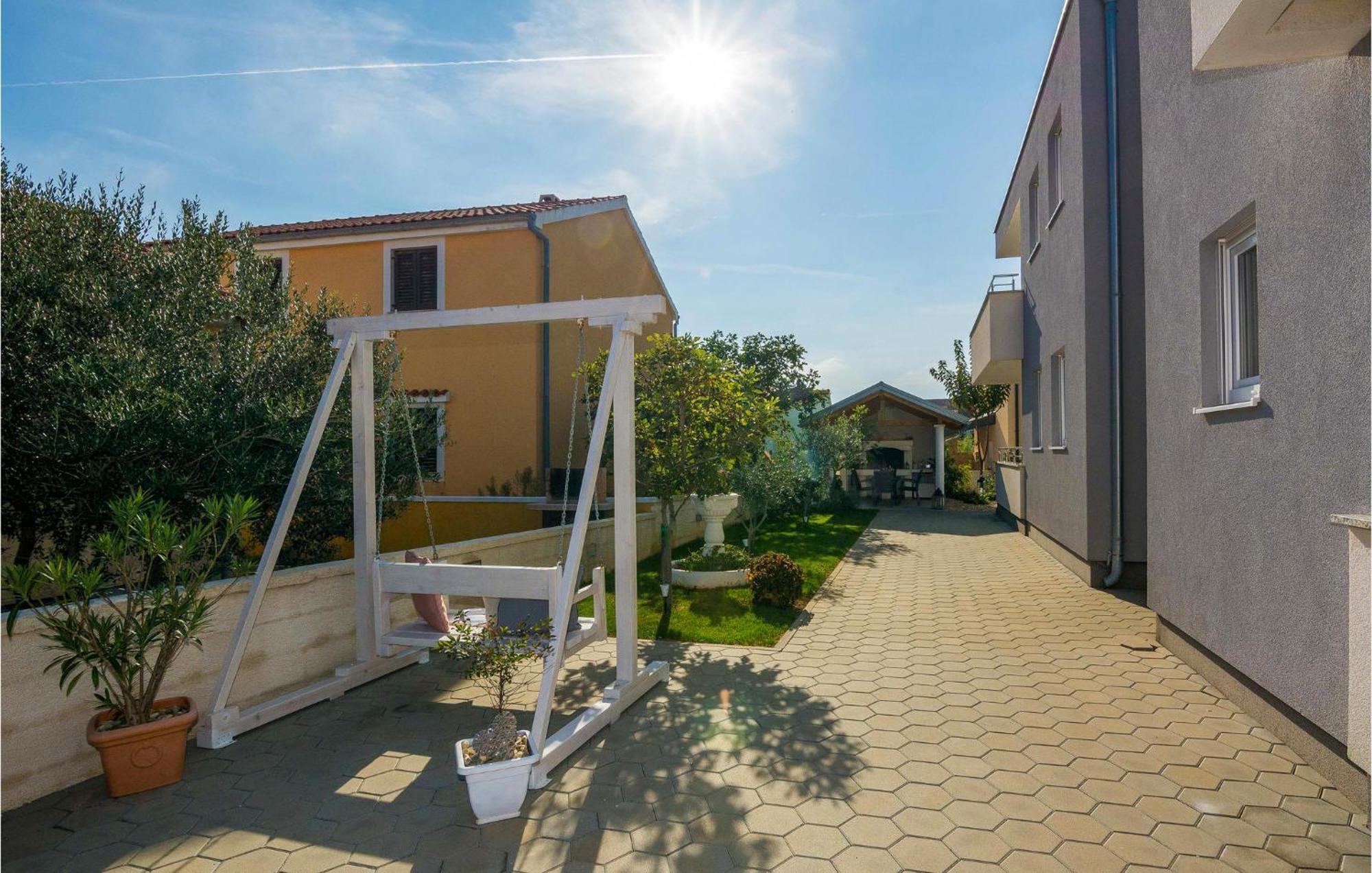 Nice Apartment In Vrsi-Mulo With Wifi Exteriér fotografie